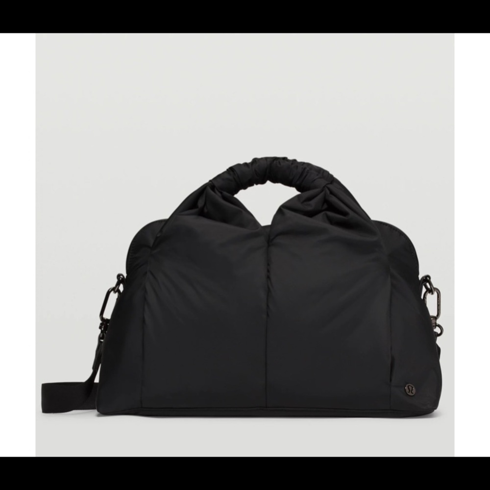 Lululemon gathered handle gym bag